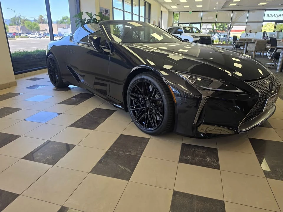 2023 Lexus LC - Image 3 of 5
