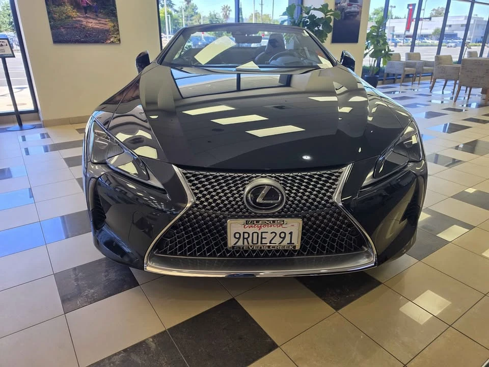 2023 Lexus LC - Image 2 of 5