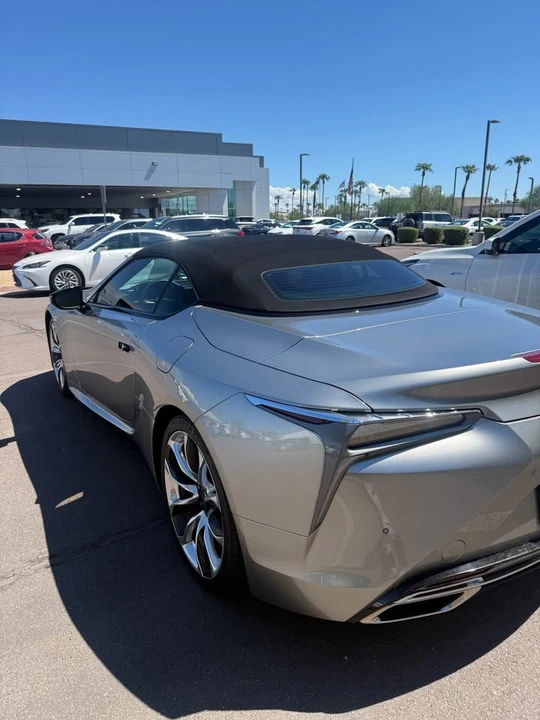 2023 Lexus LC - Image 5 of 8
