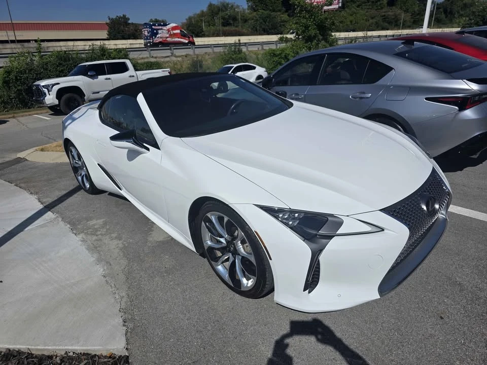 2023 Lexus LC - Image 8 of 8