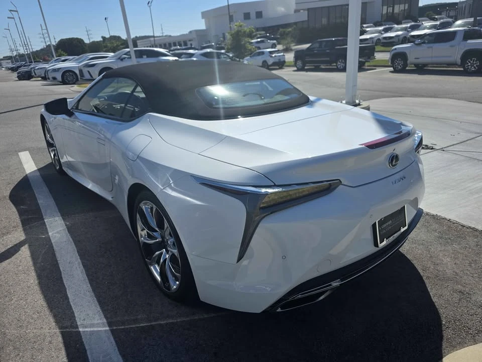 2023 Lexus LC - Image 5 of 8
