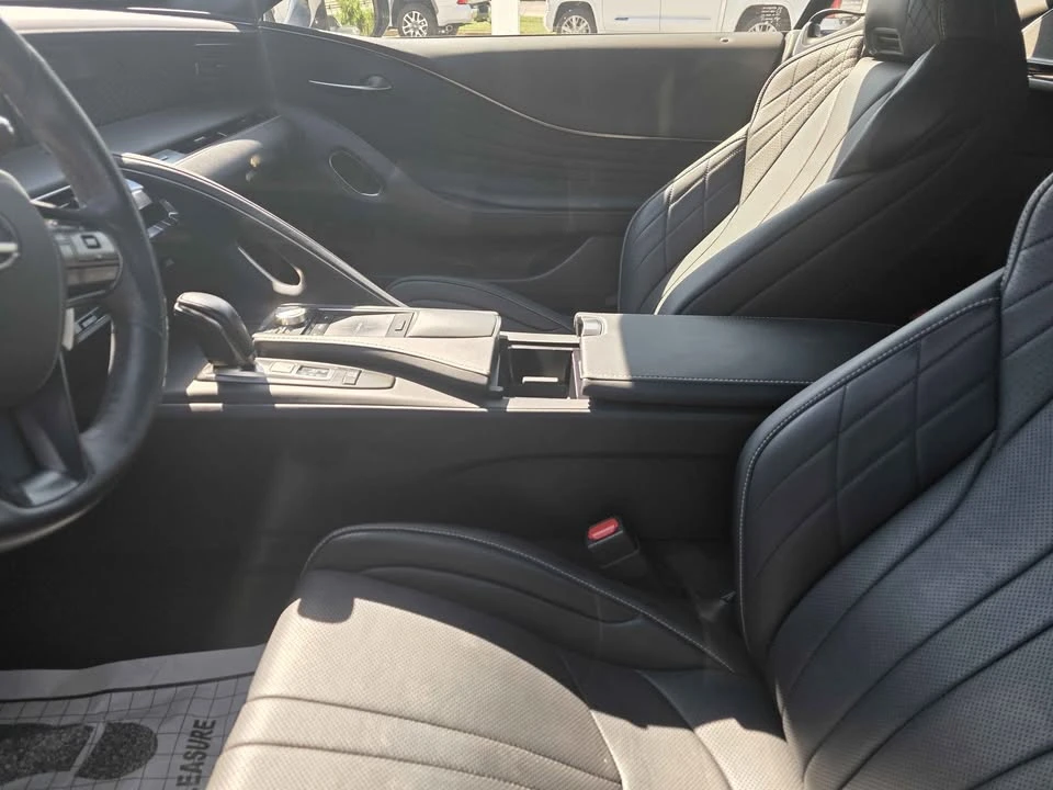 2023 Lexus LC - Image 4 of 8