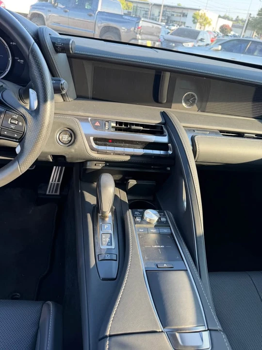 2023 Lexus LC - Image 3 of 4