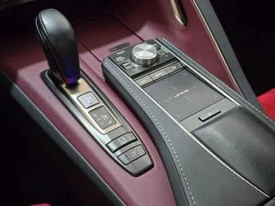 2023 Lexus LC - Image 13 of 20