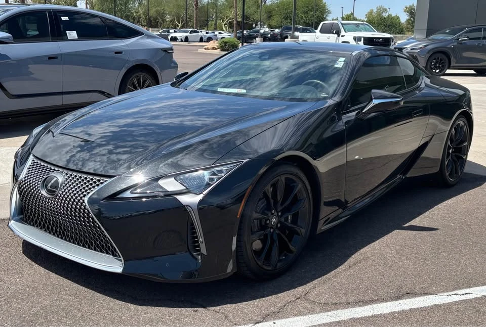2023 Lexus LC - Image 4 of 11