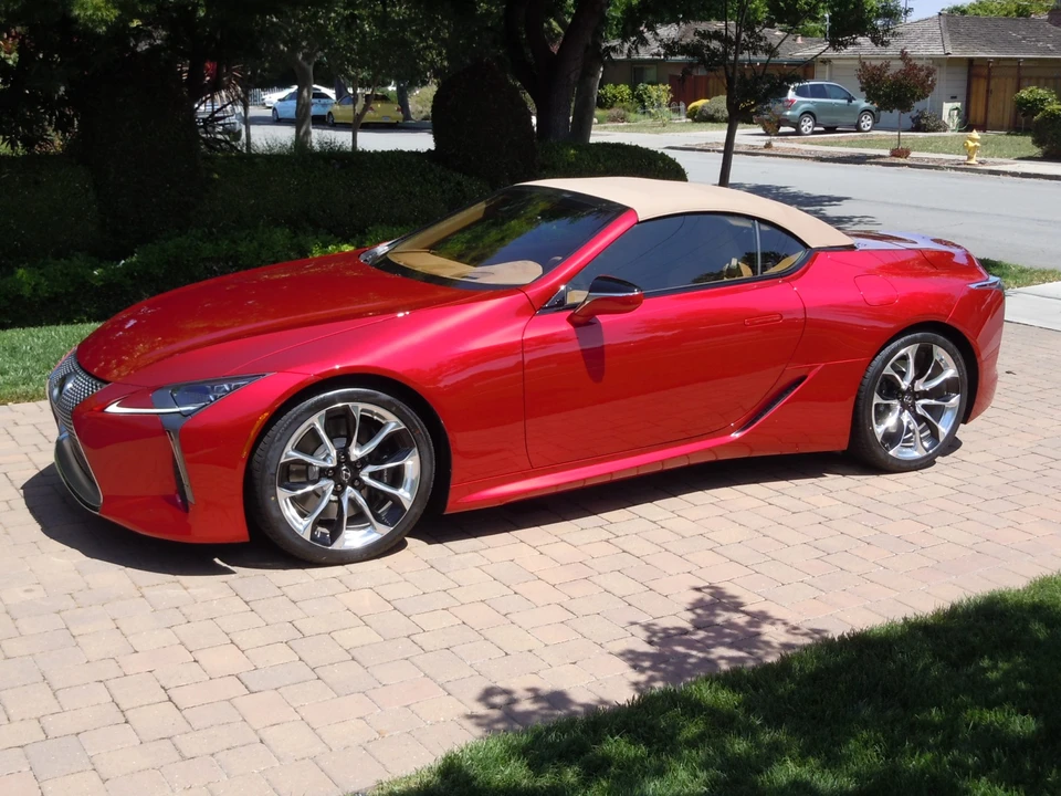 2023 Lexus LC - Image 4 of 31