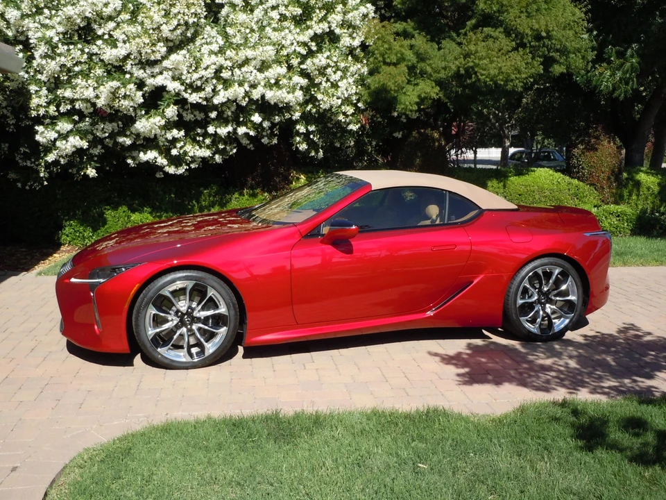 2023 Lexus LC - Image 3 of 31