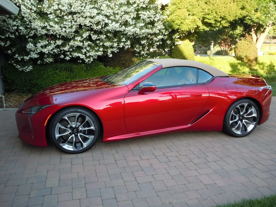 2023 Lexus LC - Image 31 of 31