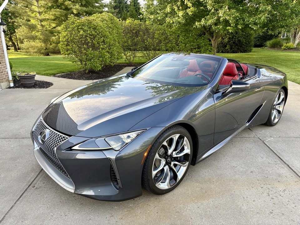 2023 Lexus LC - Image 3 of 31