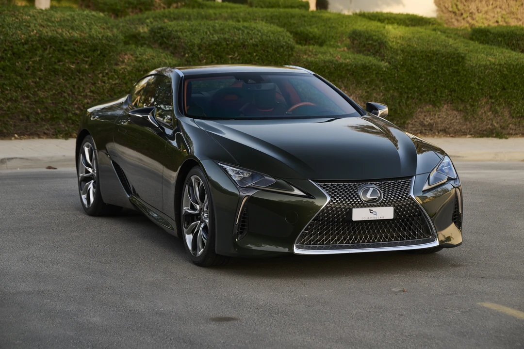 2023 Lexus LC - Image 17 of 31