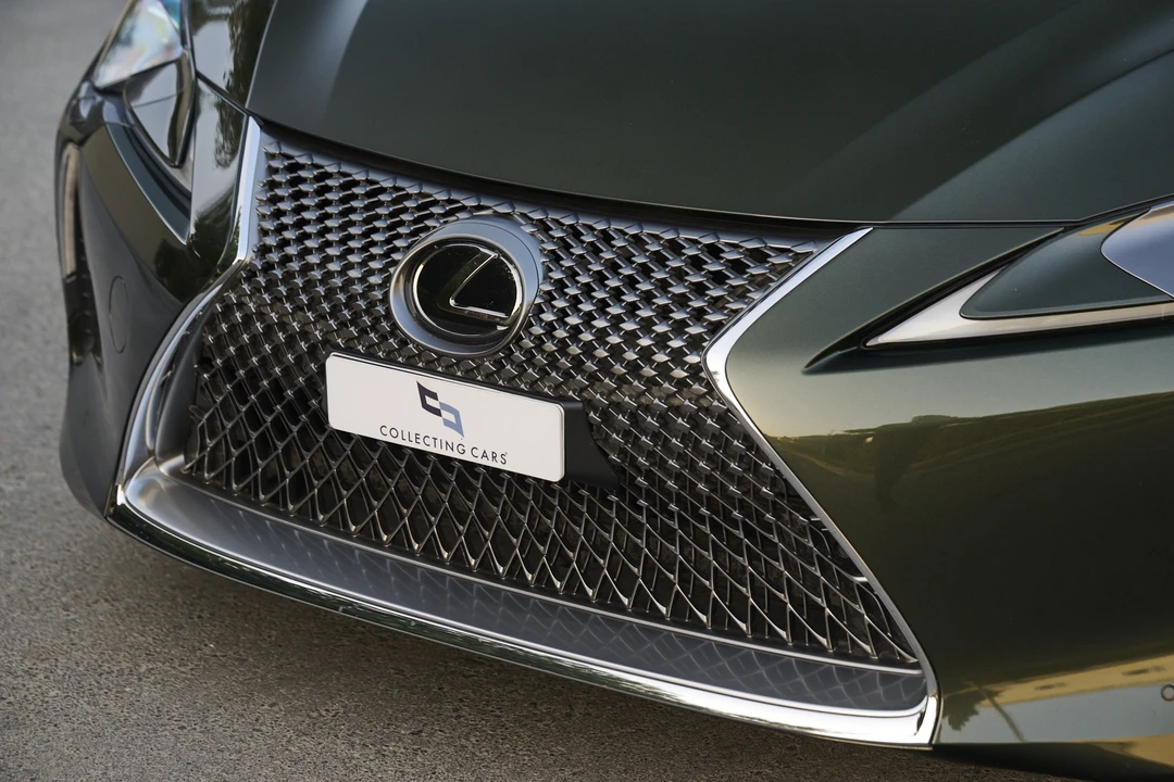 2023 Lexus LC - Image 30 of 31