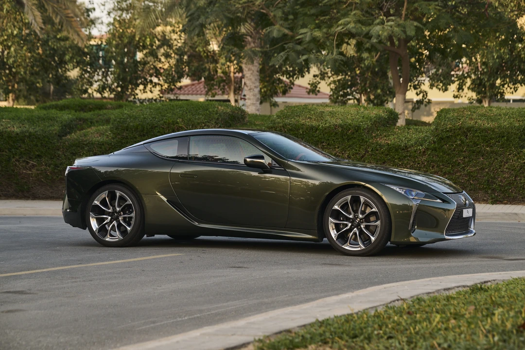 2023 Lexus LC - Image 20 of 31