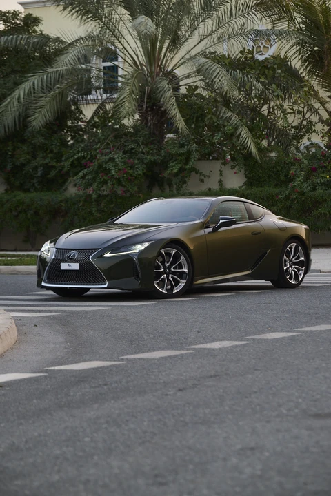 2023 Lexus LC - Image 22 of 31