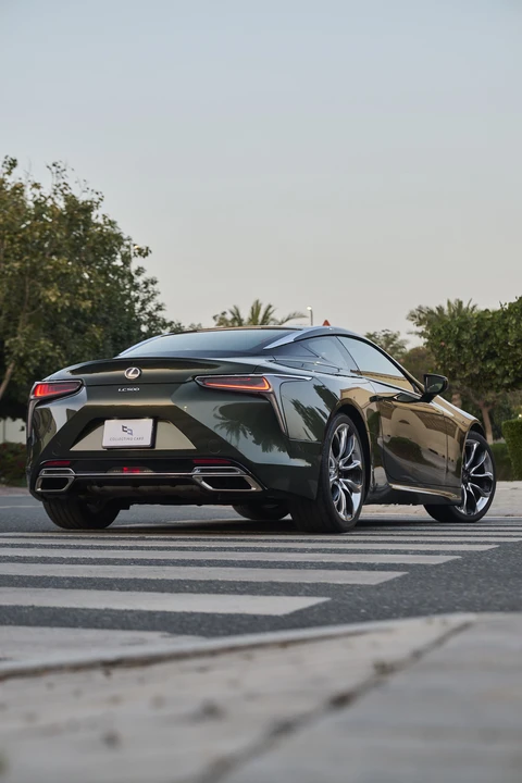 2023 Lexus LC - Image 23 of 31