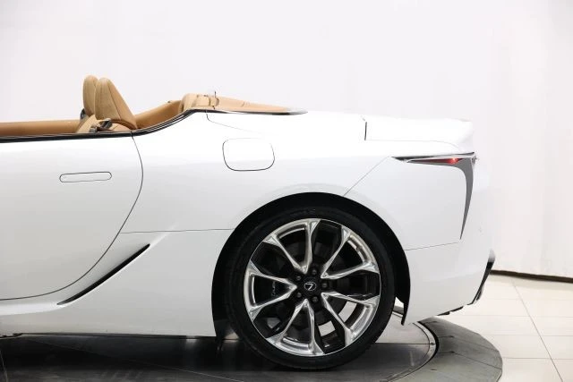 2023 Lexus LC - Image 10 of 21