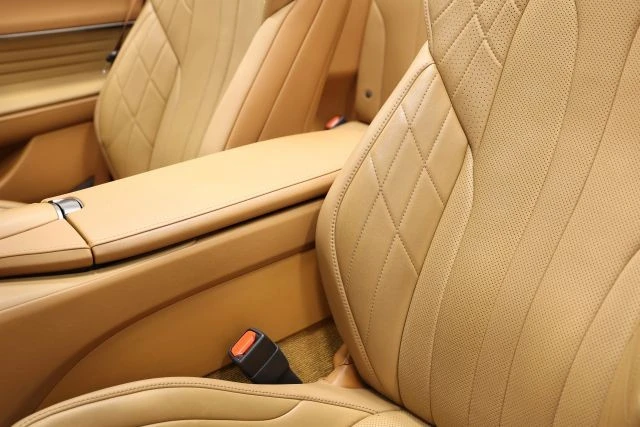 2023 Lexus LC - Image 18 of 21