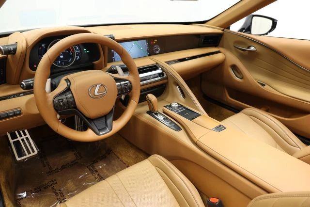 2023 Lexus LC - Image 20 of 21