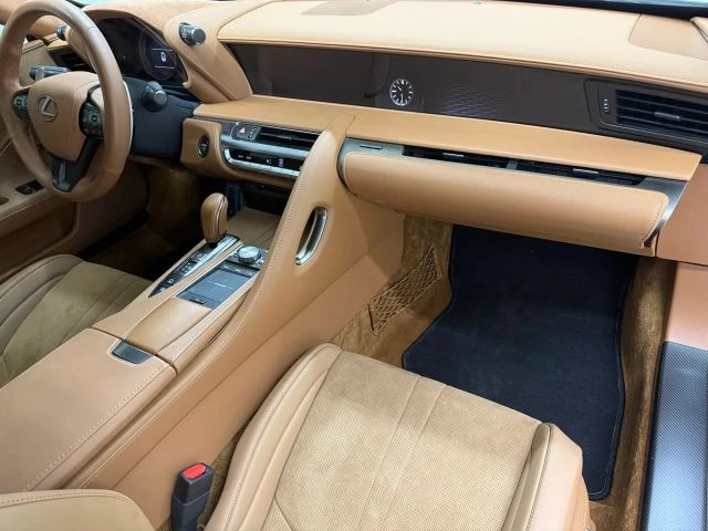 2023 Lexus LC - Image 10 of 31