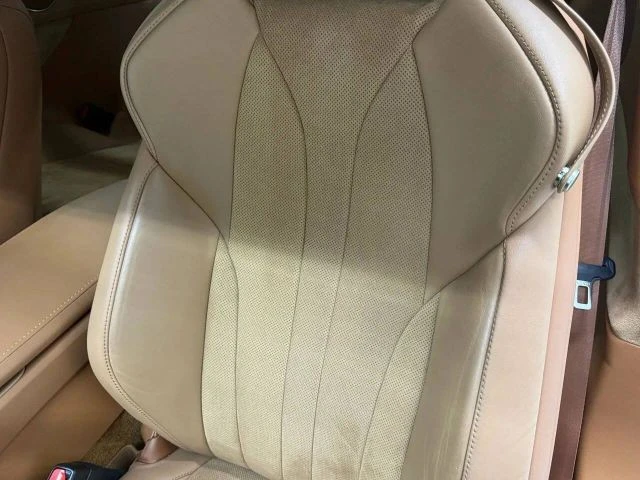 2023 Lexus LC - Image 19 of 31