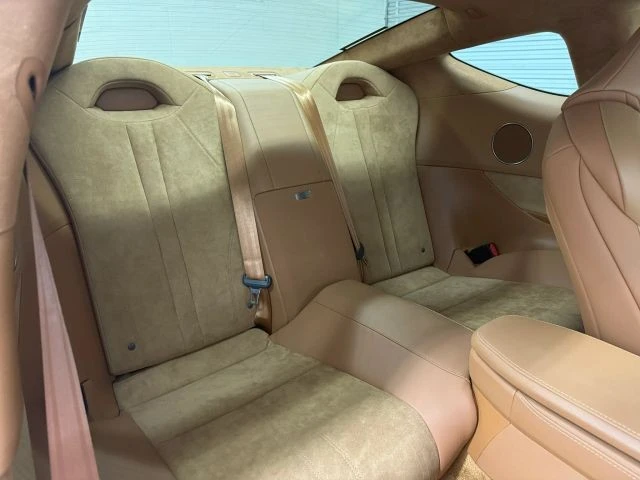 2023 Lexus LC - Image 14 of 31