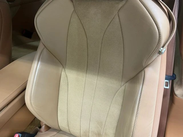 2023 Lexus LC - Image 19 of 31