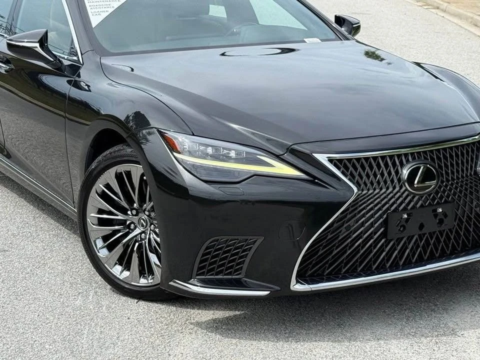 2023 Lexus LS 5th Gen - Image 2 of 17