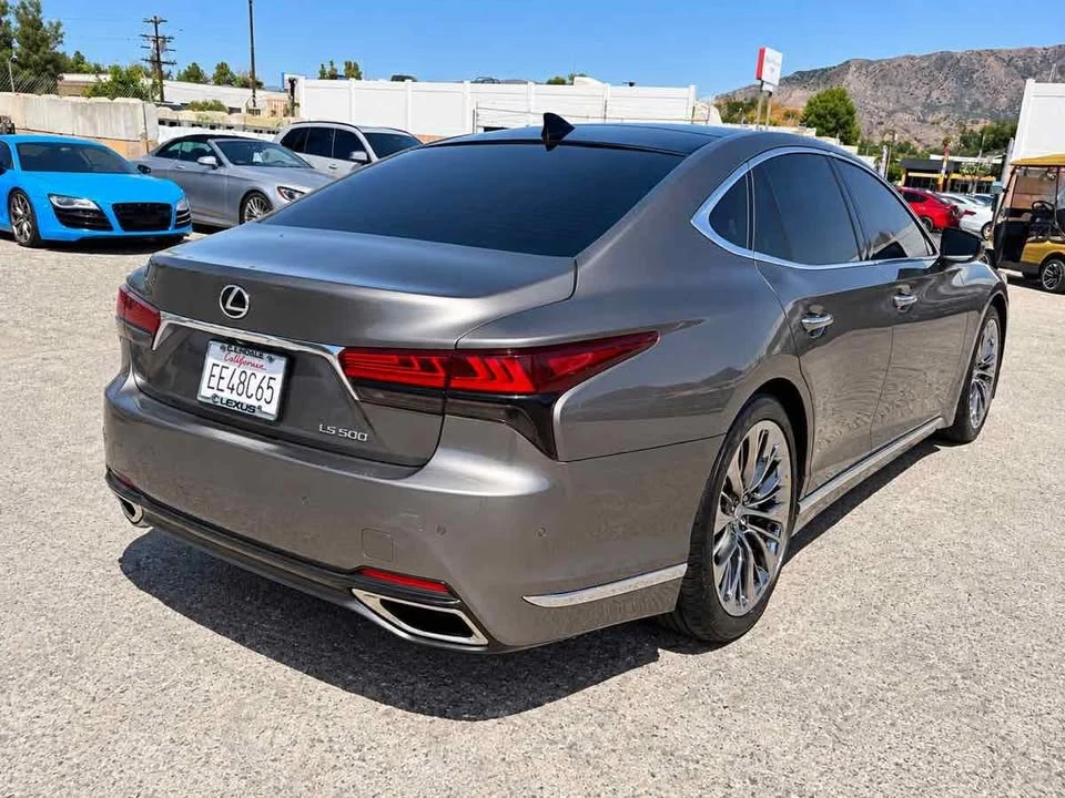 2023 Lexus LS 5th Gen - Image 4 of 20
