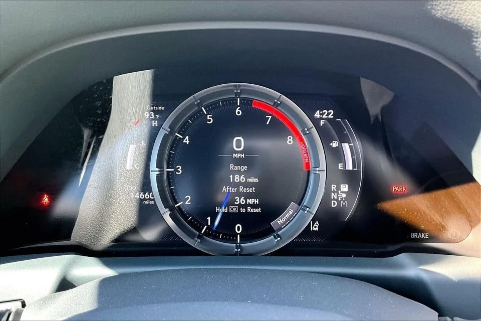 2023 Lexus LS 5th Gen - Image 13 of 19