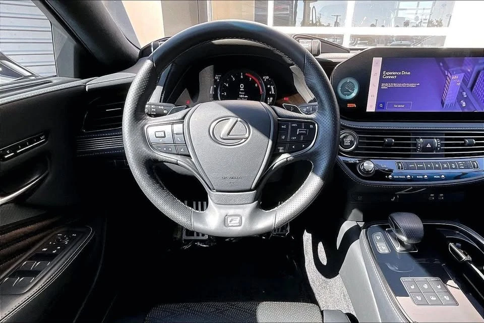 2023 Lexus LS 5th Gen - Image 5 of 19