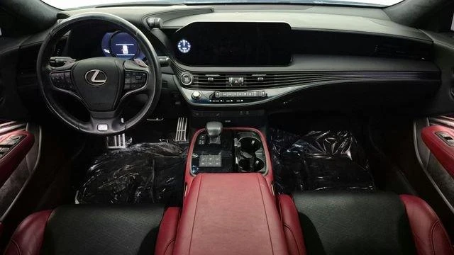 2023 Lexus LS 5th Gen - Image 16 of 20