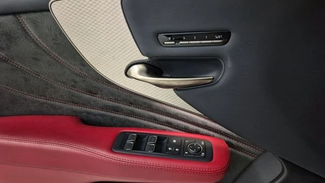2023 Lexus LS 5th Gen - Image 14 of 20