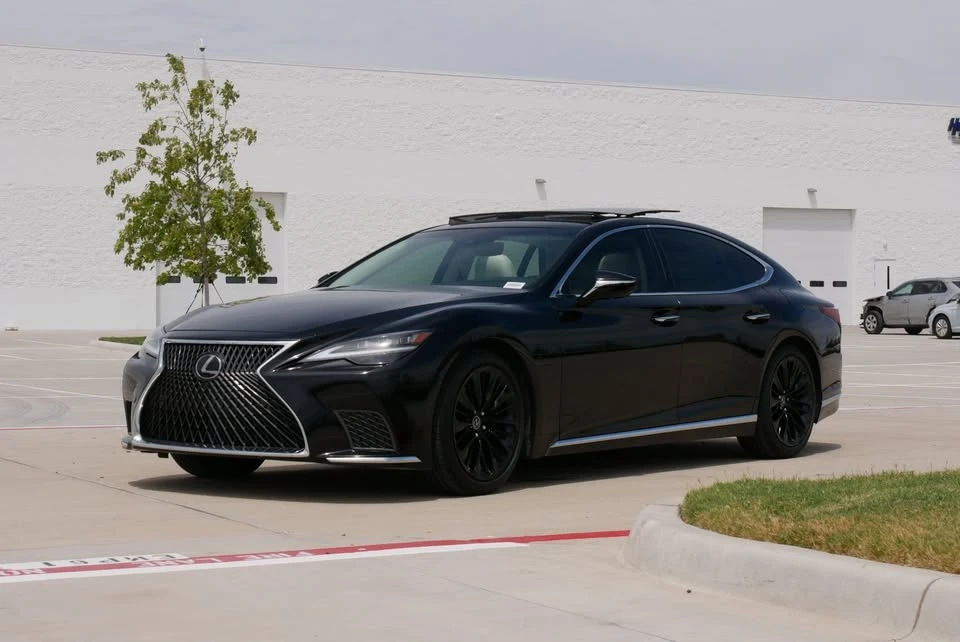 2023 Lexus LS 5th Gen - Image 3 of 20