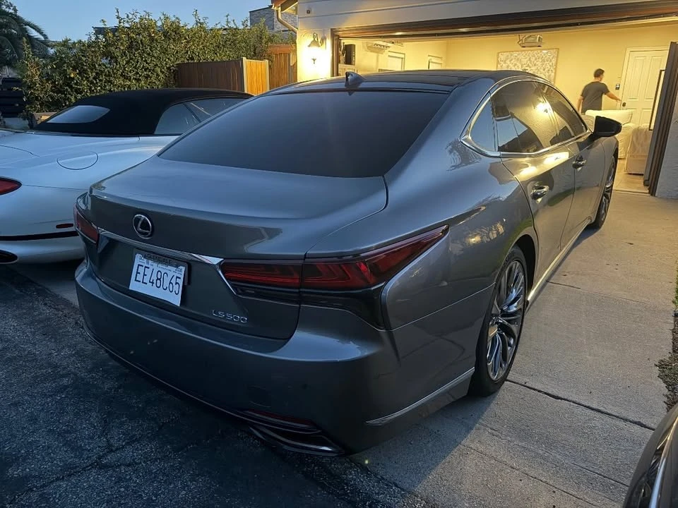 2023 Lexus LS 5th Gen - Image 2 of 6