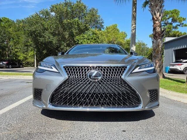 2023 Lexus LS 5th Gen - Image 2 of 10