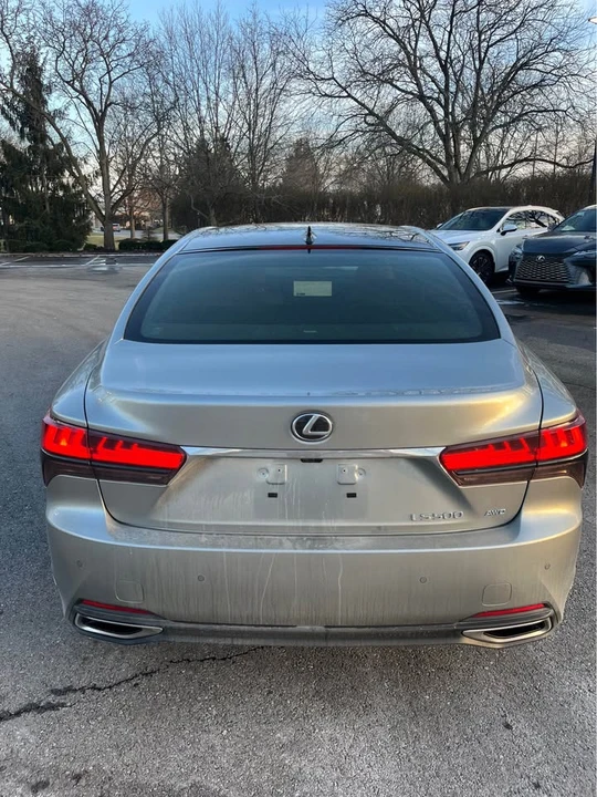 2023 Lexus LS 5th Gen - Image 6 of 20
