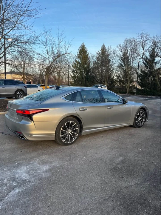 2023 Lexus LS 5th Gen - Image 7 of 20