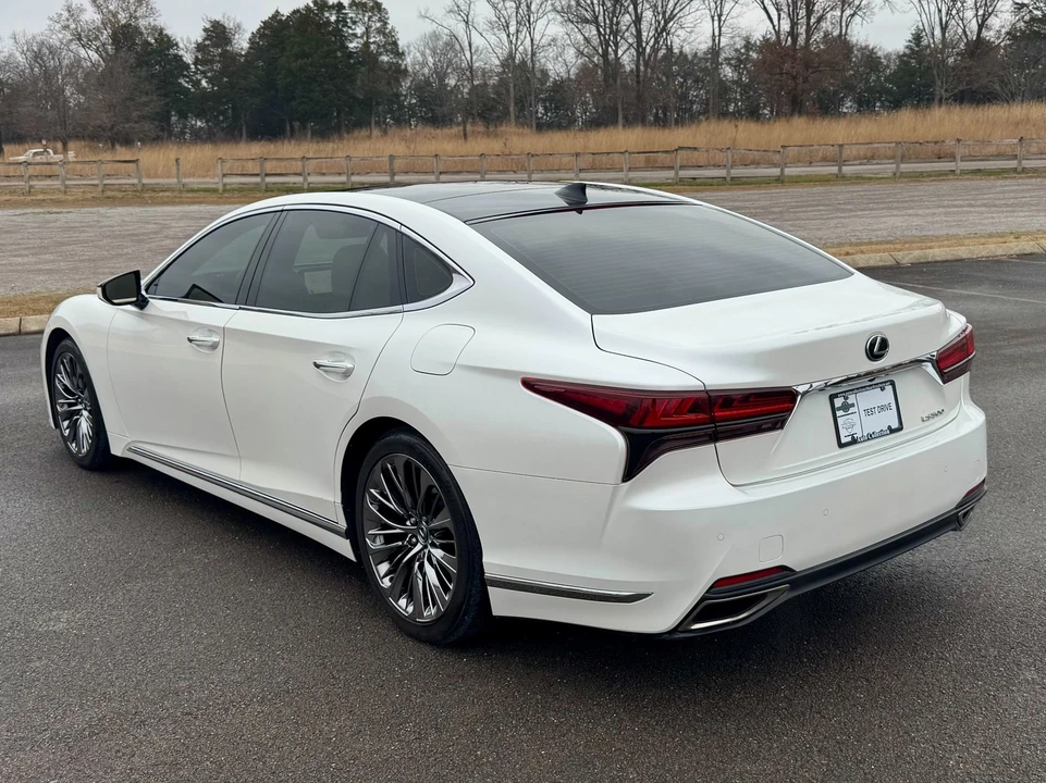 2023 Lexus LS 5th Gen - Image 4 of 12