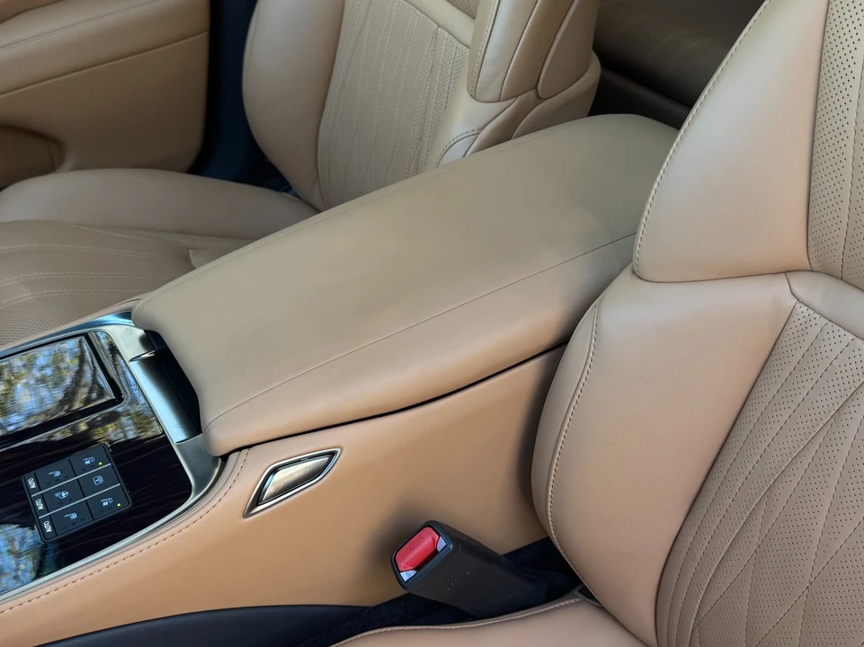 2023 Lexus LS 5th Gen - Image 13 of 21