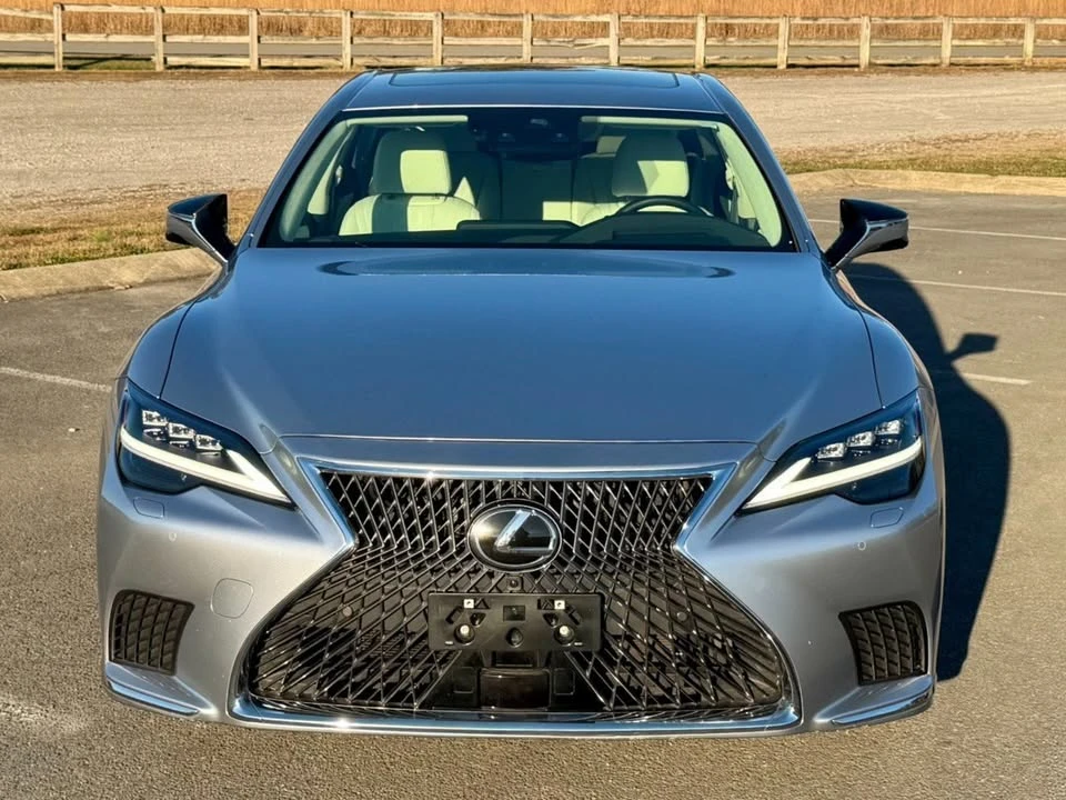 2023 Lexus LS 5th Gen - Image 5 of 18