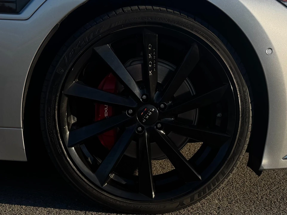 2023 Lexus LS 5th Gen - Image 10 of 12