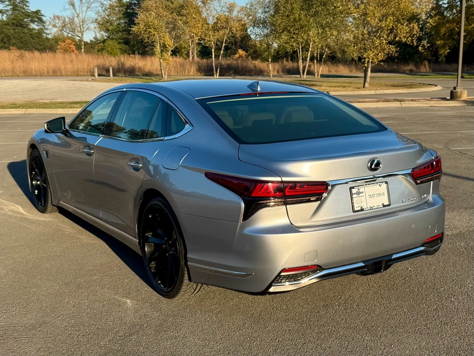2023 Lexus LS 5th Gen - Image 4 of 12