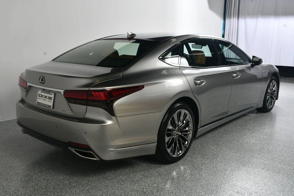 2023 Lexus LS 5th Gen - Image 9 of 12