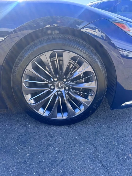 2023 Lexus LS 5th Gen - Image 3 of 12