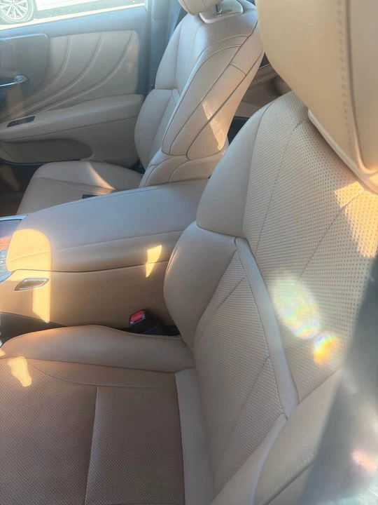 2023 Lexus LS 5th Gen - Image 5 of 11