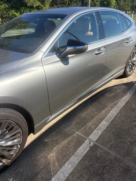2023 Lexus LS 5th Gen - Image 3 of 11