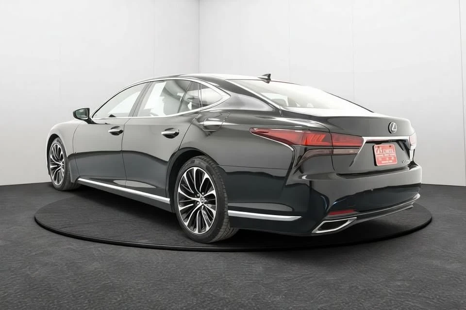 2023 Lexus LS 5th Gen - Image 6 of 20