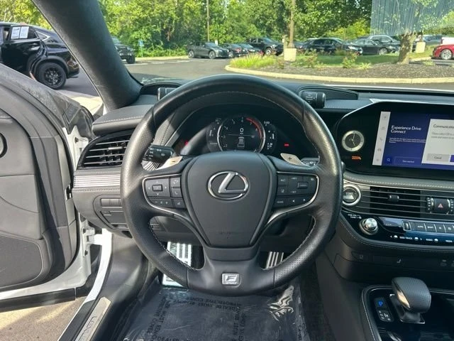 2023 Lexus LS 5th Gen - Image 14 of 19