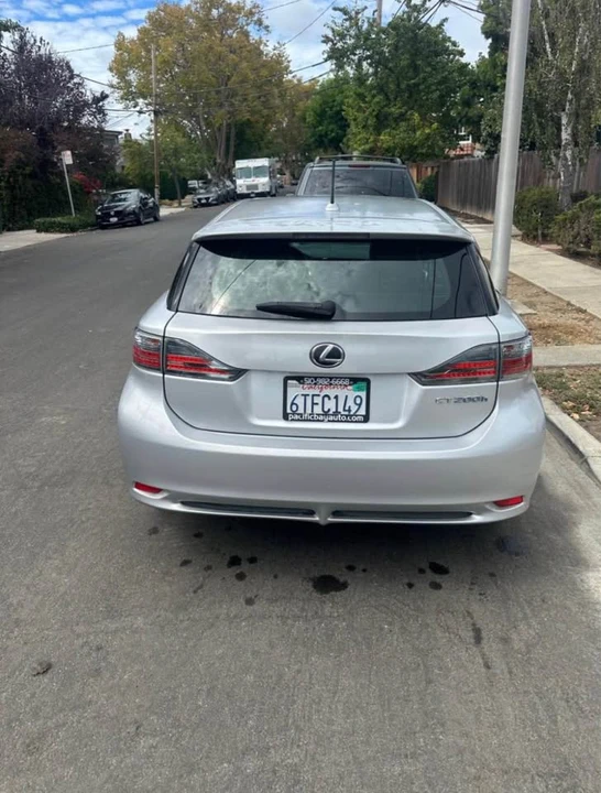 2023 Lexus LS 5th Gen - Image 4 of 7