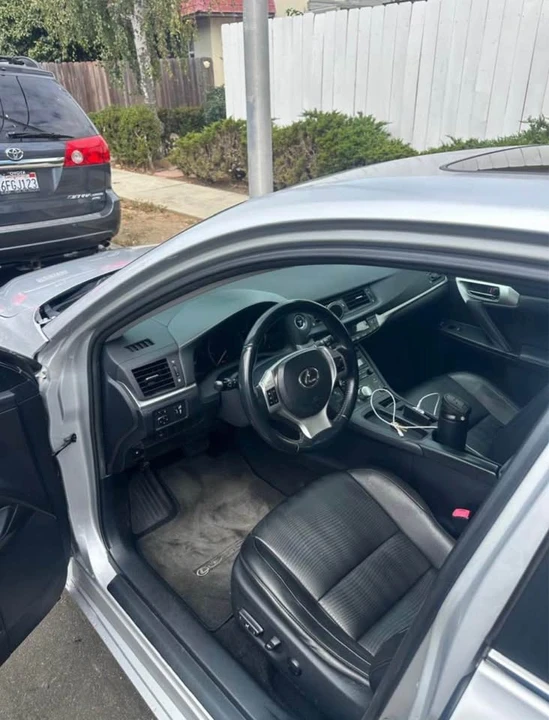 2023 Lexus LS 5th Gen - Image 3 of 7