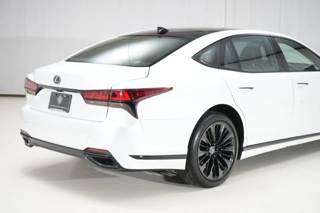 2023 Lexus LS 5th Gen - Image 19 of 21